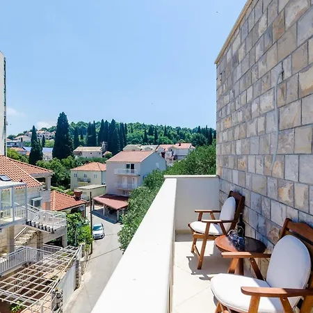 & V&m Guest house 4*