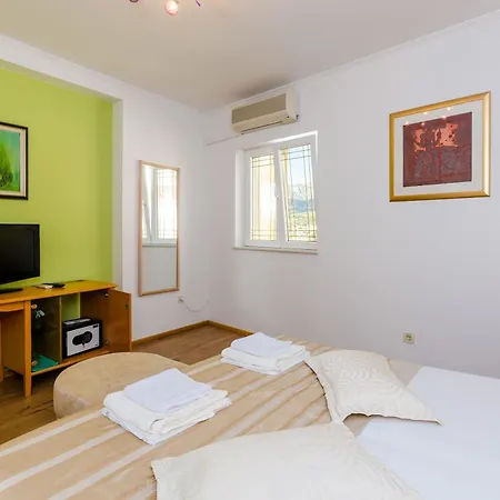 & V&m Guest house