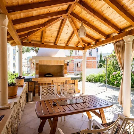 & V&m Гостевой дом Дубровник